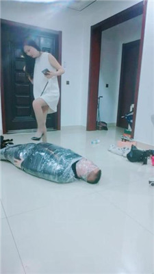 图片[5]_【千寻大大】高跟踩虐木乃伊地毯狗【完整版】_HD绳艺资源