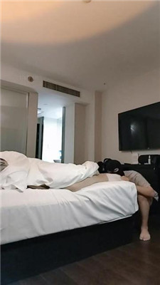 【米小唐】伺候跪舔主人的白袜jio_HD绳艺资源