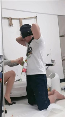 图片[11]_【沫沫sama】素人S首调-戴狗链手铐/虐乳高跟踩/脚耳光_HD绳艺资源