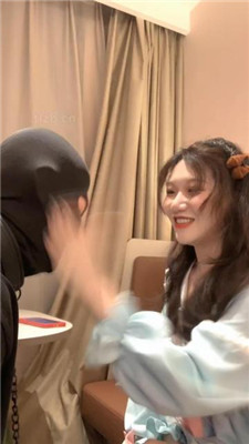 【小麦】皮鞋白袜萝莉S-磕头求虐/掐乳/臭脚狂舔