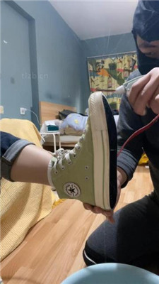 【黑泽兮】素人学生主-帆布鞋-踢踩打【双视角完整版】_HD绳艺资源