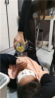 图片[11]_【皮皮S】人体垃圾桶-咀嚼物呕吐物圣水【完整版】_HD绳艺资源