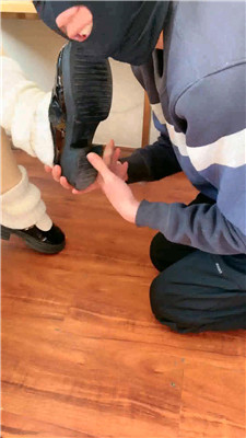 图片[4]_【姜果果】皮鞋白袜踩狗头_HD绳艺资源