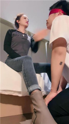 【沐阳大小姐】艺术装置塞嘴-重度狂抽耳光/短靴提档_HD绳艺资源