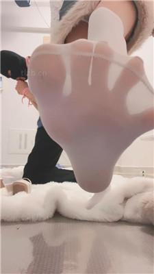 图片[16]_【心动茜茜】艺校女神-长筒白袜虐-绳艺技巧/插嘴/训练踩踏胯下辱_HD绳艺资源