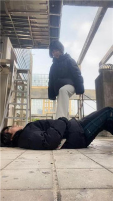 图片[5]_【素人挖掘机】真实-户外开发女学生踩踏/骑马_HD绳艺资源