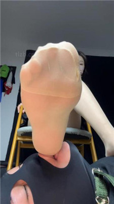 图片[17]_【甜心教主】狗链转胯狗爬/狗舌舔鞋底/狂吸丝袜_HD绳艺资源