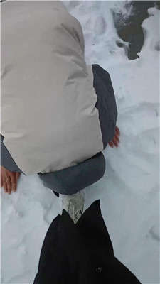 【Esse殿下】冰天雪地户外遛狗【完整版】_HD绳艺资源