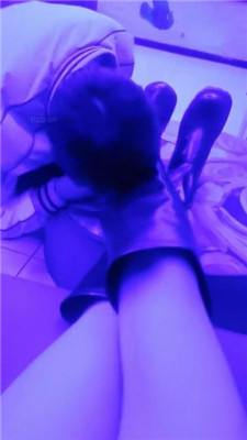 【皮皮】开发相亲对象闻黑丝臭脚_HD绳艺资源