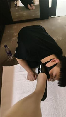 【米小唐】女神小姐姐诱导抖M做狗_HD绳艺资源