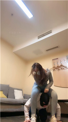 图片[10]_【榕s】运动鞋踩狗头/转胯狗爬/掐乳_HD绳艺资源