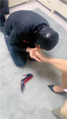 图片[16]_【蜜糖情侣】双S-跪舔脏鞋/骑狗背/耳光_HD绳艺资源