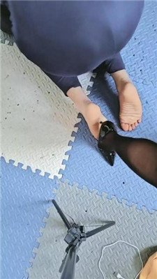 图片[2]_【豫安然】高跟黑丝踩/坐狗背/囚禁狗笼_HD绳艺资源