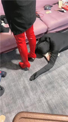 图片[7]_【冰诺】高跟长靴全体重踩狗爪【完整版】_HD绳艺资源