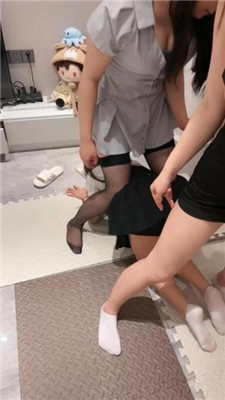 图片[14]_【橙宝】母畜-奴下奴-黑丝白袜闻气味发骚-腿绞_HD绳艺资源