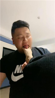 图片[3]_【冷御大大】近距离裸足恋足狂舔_HD绳艺资源