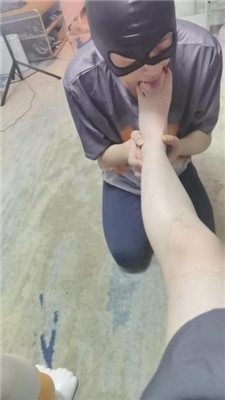 图片[7]_【魔鬼天使】白丝裸足恋足舔/全体重踩踏_HD绳艺资源