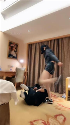 图片[4]_【美娜格格】生气暴打暴踹犯错家奴【完整版】_HD绳艺资源