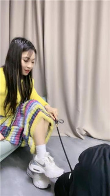 【cc.s】训练抽耳光/小白鞋白袜踩/脏鞋底/脚插嘴_HD绳艺资源