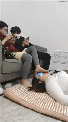 【樱樱】情侣主-让闺蜜下跪伺候-转胯骑马/恋足舔【六】_HD绳艺资源