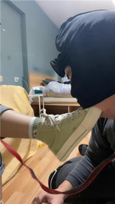 图片[5]_【黑泽兮】素人学生主-帆布鞋-踢踩打【双视角完整版】_HD绳艺资源