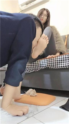 图片[11]_【嘉妮】当脚垫/长靴肉丝踩/臭脚捂脸_HD绳艺资源