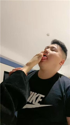 【冷御大大】近距离裸足恋足狂舔_HD绳艺资源