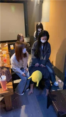 图片[9]_【精神小妹】素人学生S-私人影院群调群虐_HD绳艺资源