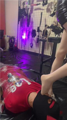 图片[20]_【爱米】双S-臭脚深喉/保鲜膜全包踩虐/封嘴袜子窒息【双视角版】_HD绳艺资源