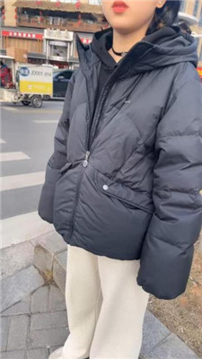 【素人挖掘机】真实-户外开发女学生踩踏/骑马_HD绳艺资源