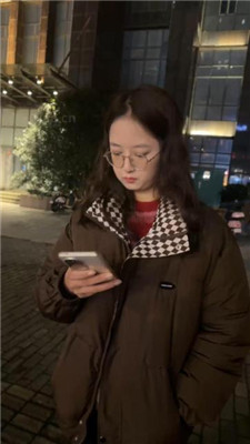 【樱木花道】白棉袜-偶遇开发三楼前台素人_HD绳艺资源