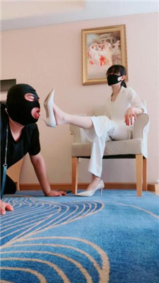 图片[14]_【美娜格格】高跟跺头/踩手磕头/腿绞窒息/骑马耳光/深喉_HD绳艺资源