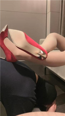 图片[4]_【赵奈奈】品尝主人红高跟肉丝jio/骑马/踩踏喂食_HD绳艺资源