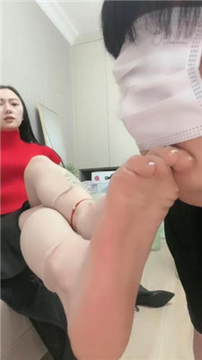 图片[17]_【三娘】挑战身体极限-口水/全踩/深喉插吐/跪舔呕吐物/磕头求饶_HD绳艺资源