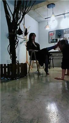 图片[19]_【绯闻王妃】圈养狗犬化爬行/打手心/重口艺术喂食_HD绳艺资源