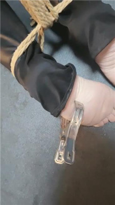 图片[4]_【东营天香百合】让奴体验被刑具囚禁虐的感觉_HD绳艺资源