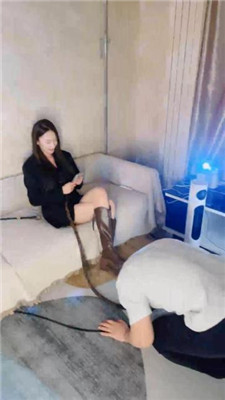 【Lel】骑马/长靴原味jio闻舔/舔口水/踩踏坐脸_HD绳艺资源