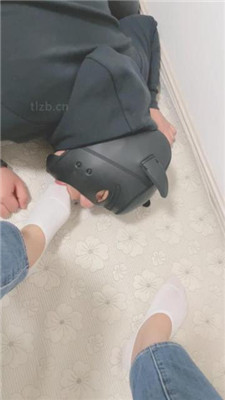 图片[5]_【上上】夜跑后超臭船袜让男友闻【完整版】_HD绳艺资源