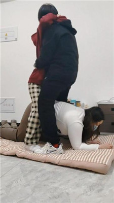 图片[3]_【樱樱】情侣主-让闺蜜下跪伺候-转胯骑马【一】_HD绳艺资源