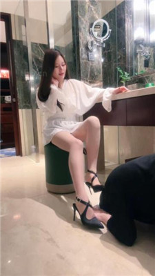 图片[2]_【琪琪大人】偷闻原味内裤被后妈发现_HD绳艺资源