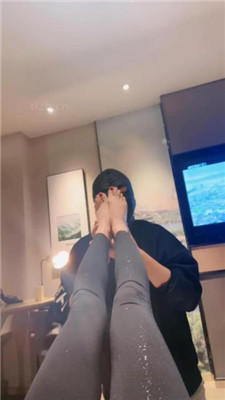 图片[22]_【沐阳大小姐】重度训练/腿绞窒息/胯下辱/闻舔超臭白袜/狗嘴夹脚趾_HD绳艺资源