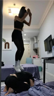 图片[7]_【皮皮】暴击虐-腿绞窒息/飞踹/全体重踩踏/虐乳_HD绳艺资源