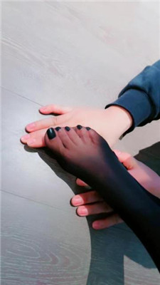 图片[12]_【美娜格格】白领S-黑丝高跟美腿-腿绞窒息/掐乳/臭脚捂脸/跳踩_HD绳艺资源