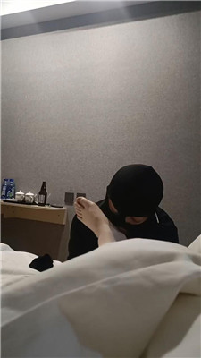 图片[8]_【鑫鑫夫妻】闻舔黑棉袜超臭裸足_HD绳艺资源