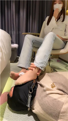 图片[9]_【酒鸽】小白鞋白袜踩虐/骑马转胯/踩狗舌/吃袜子【完整版】_HD绳艺资源