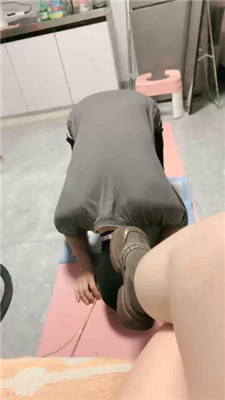 【欣欣子】新人S-短靴白袜/掐乳插嘴/恋足舔_HD绳艺资源