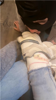 图片[15]_【榕s】运动鞋踩狗头/转胯狗爬/掐乳_HD绳艺资源