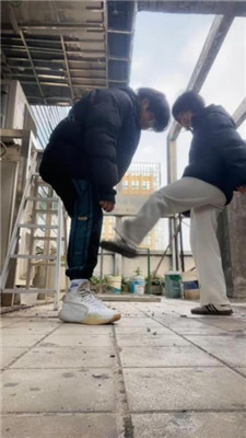 图片[3]_【素人挖掘机】真实-户外开发女学生踩踏/骑马_HD绳艺资源