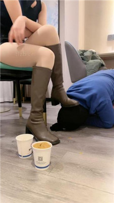 图片[4]_【冷御大大】吐口水/长靴踩/抽耳光/闻鞋窝/人肉坐垫/重口喂食_HD绳艺资源