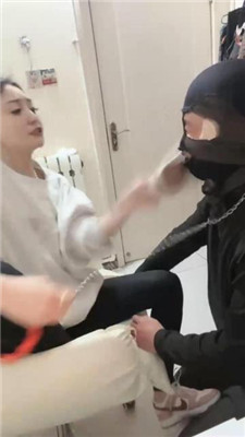 图片[2]_【小月牙】纹身女S-滴蜡/运动鞋踩虐/训练/脚喂食_HD绳艺资源